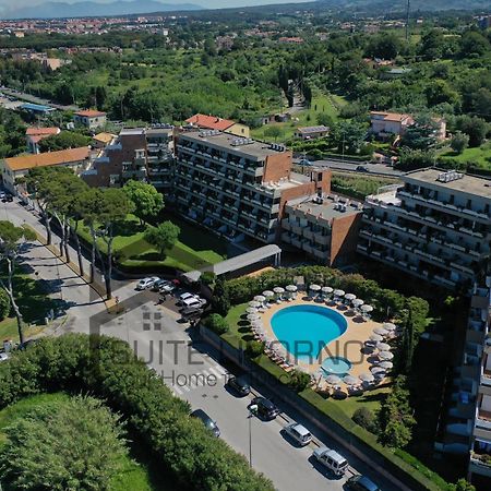 Suites Marilia Apartments Pool Side - Suite Livorno Holiday Home Group Екстериор снимка