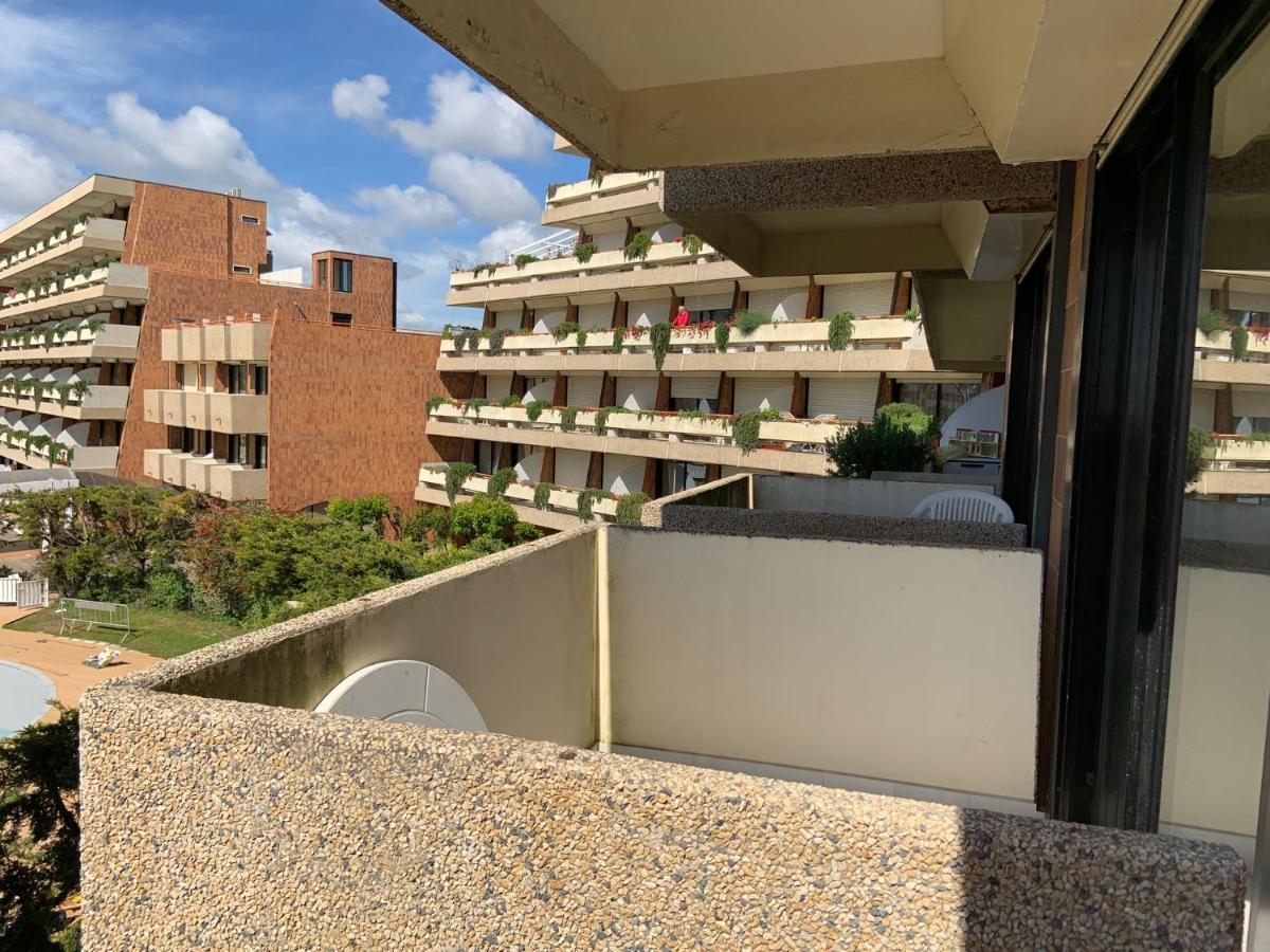 Suites Marilia Apartments Pool Side - Suite Livorno Holiday Home Group Екстериор снимка