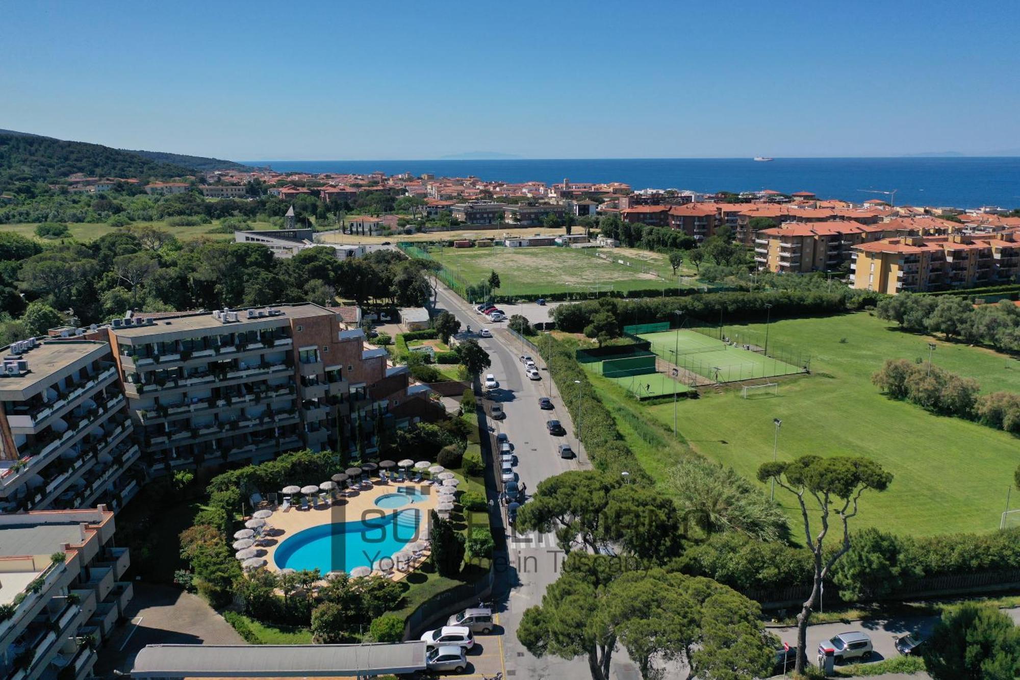 Suites Marilia Apartments Pool Side - Suite Livorno Holiday Home Group Екстериор снимка