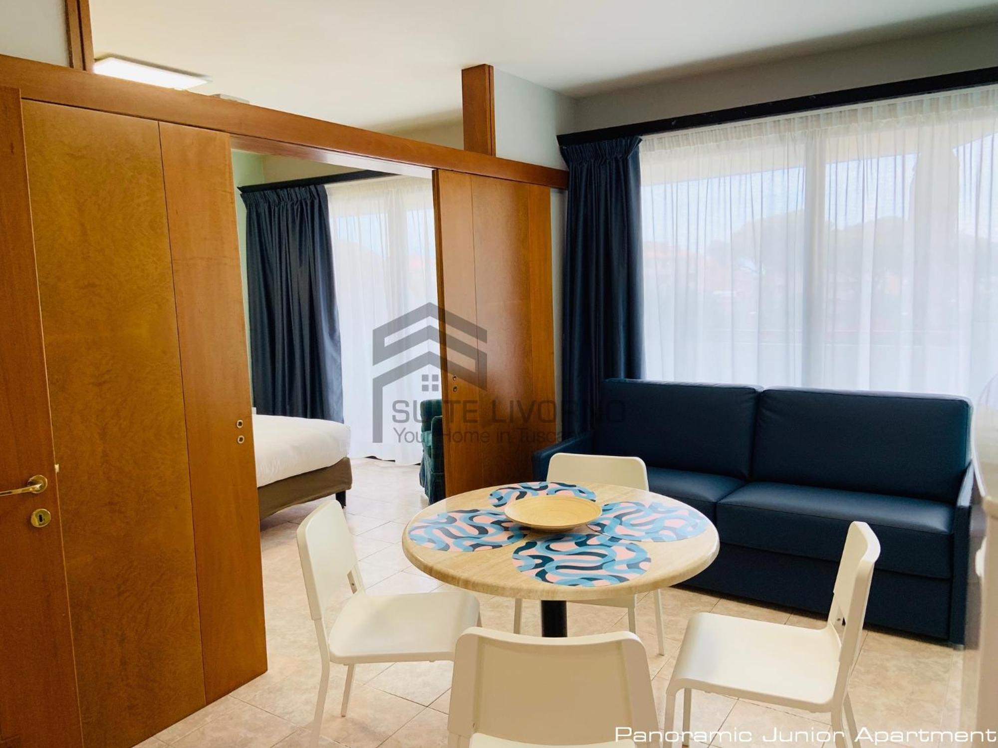 Suites Marilia Apartments Pool Side - Suite Livorno Holiday Home Group Екстериор снимка