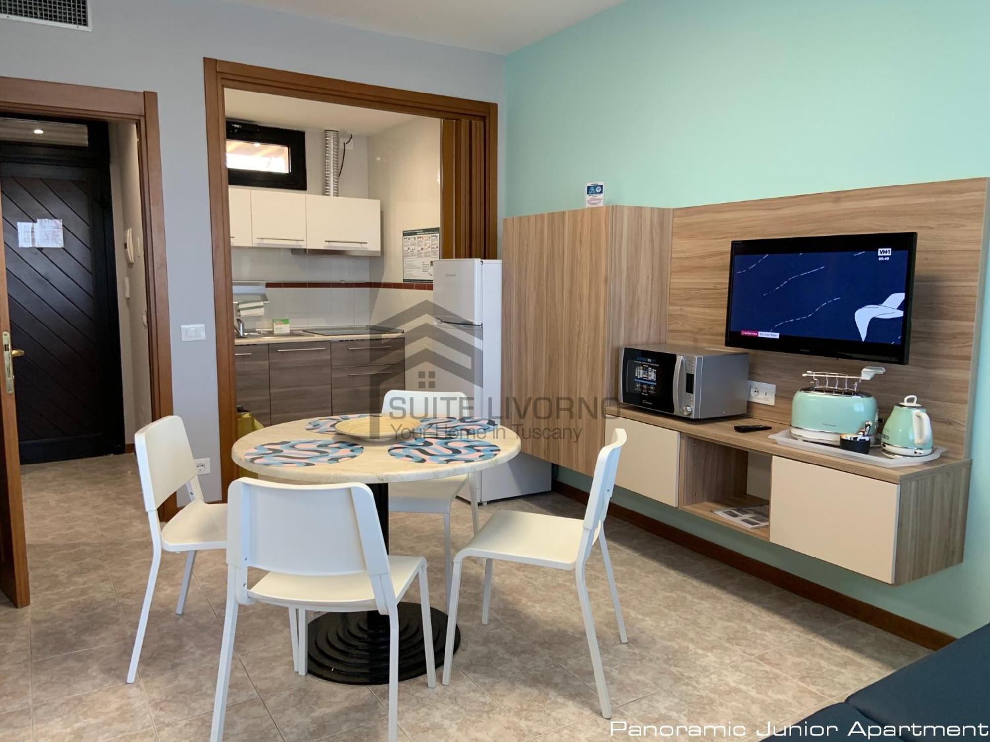 Suites Marilia Apartments Pool Side - Suite Livorno Holiday Home Group Екстериор снимка