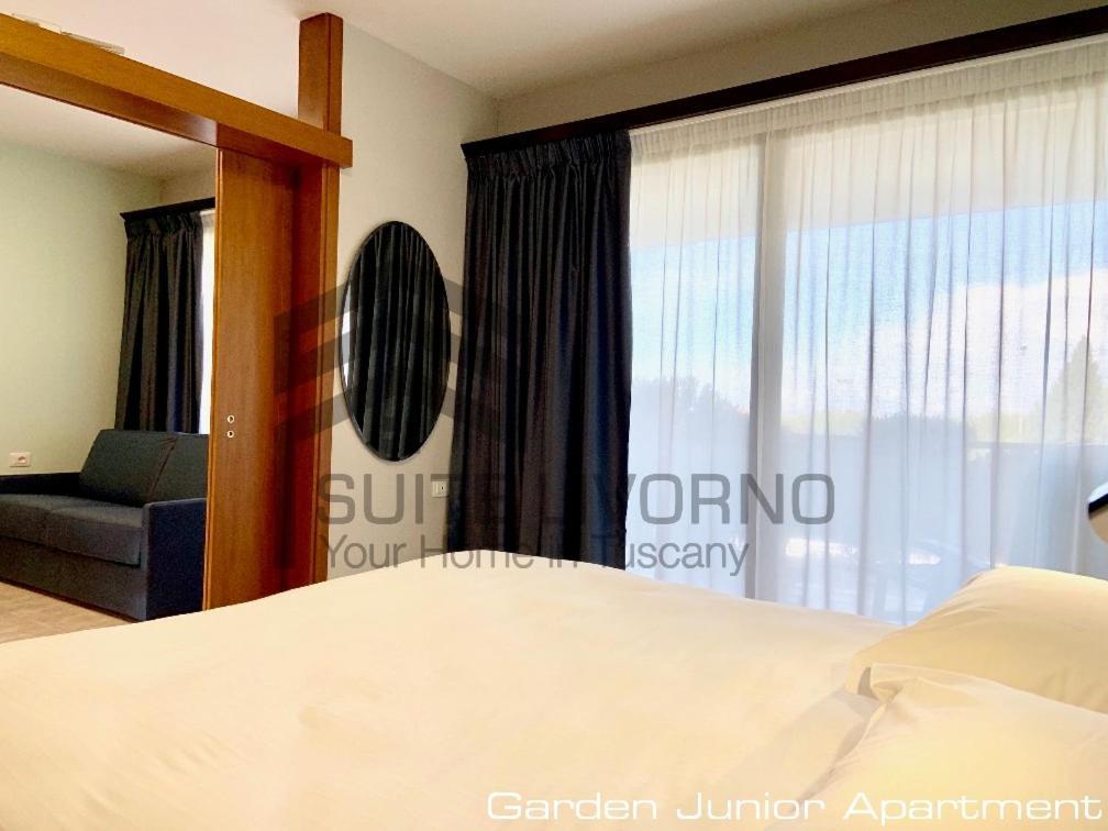Suites Marilia Apartments Pool Side - Suite Livorno Holiday Home Group Екстериор снимка
